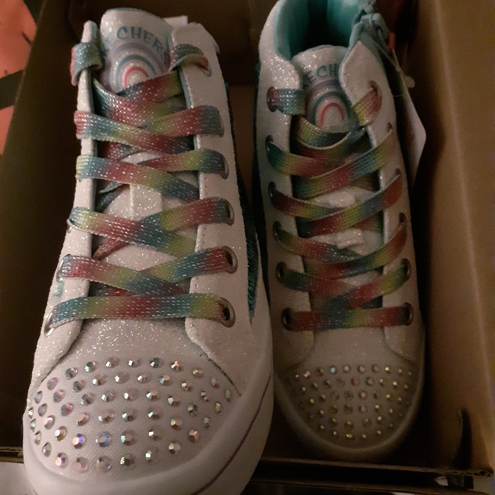 sketchers unicorn flip kicks